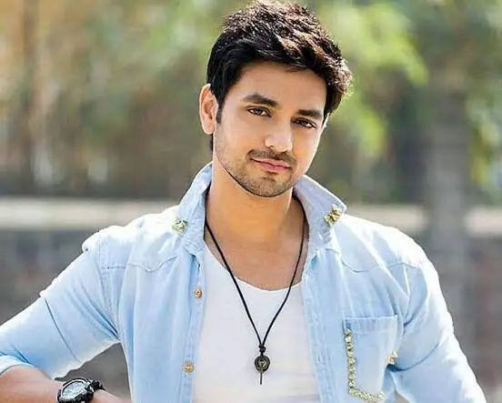 Shakti Arora - Cast Of Ghum Hai Kisikey Pyaar Meiin